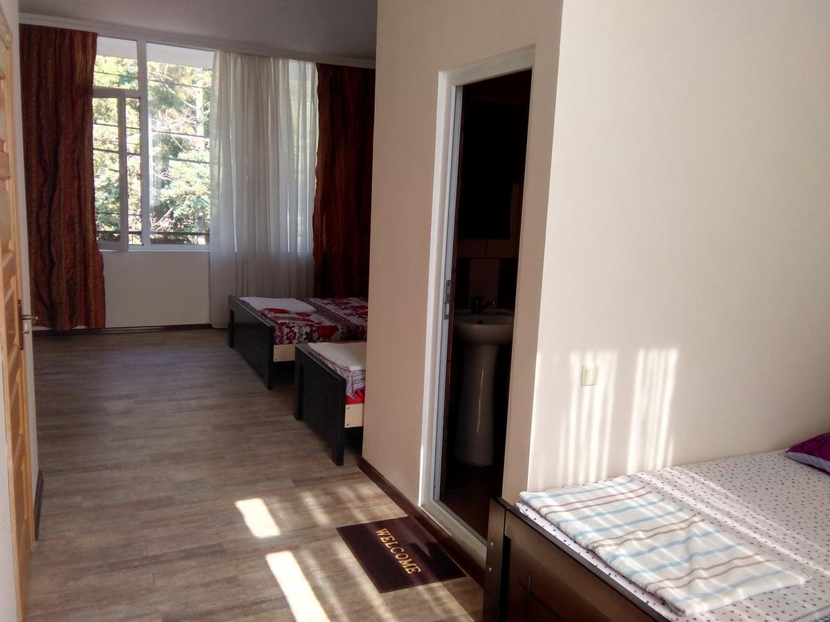 Отель Str.Agmashenebeli 548 Кобулети Экстерьер фото